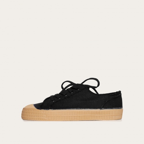Novesta Star Master women's sneakers VEGAN, black | Balagan Studio