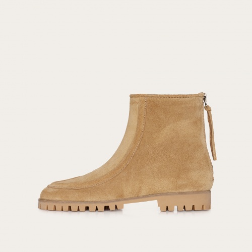 Moten Boots, sand velvet | Balagan Studio