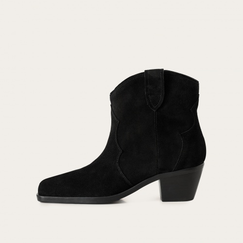 Jesse Cowboy Boots, black velvet | Balagan Studio