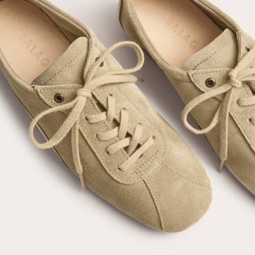 Bowling Flats, wheat velvet | Balagan Studio