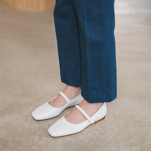 Pass Ballerina, glossy white | Balagan Studio