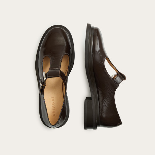 Kaia Flats, glossy brown | Balagan Studio