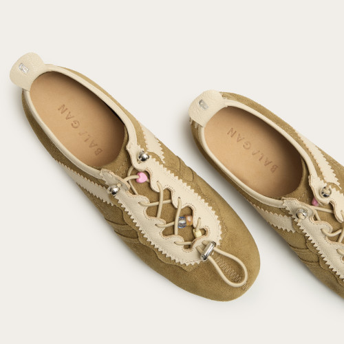 Gent Sneakers, wheat velvet | Balagan Studio