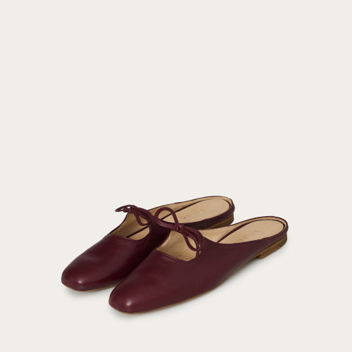 Arla Slides, claret | Balagan Studio
