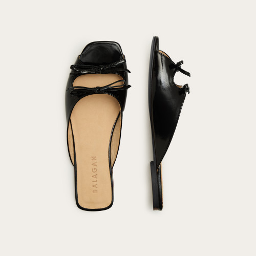 Trudy Slides, glossy black | Balagan Studio