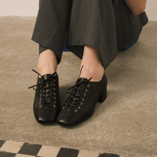 Nora Pumps, black | Balagan Studio