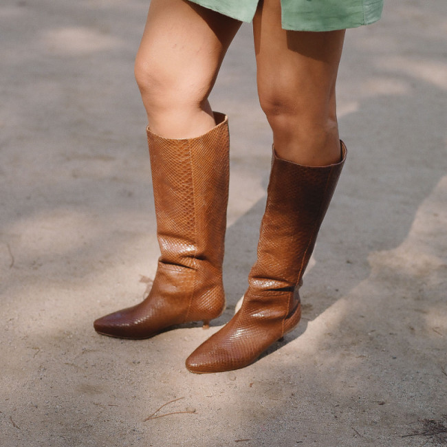  ANKLE BOOTS 
  Discover collection  